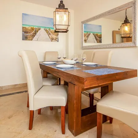 Apartment 2 Bedroom Gorgeous In Manilva